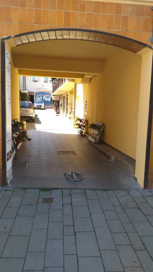 Studio Apartman Fleiss Lägenhet Samobor Exteriör bild